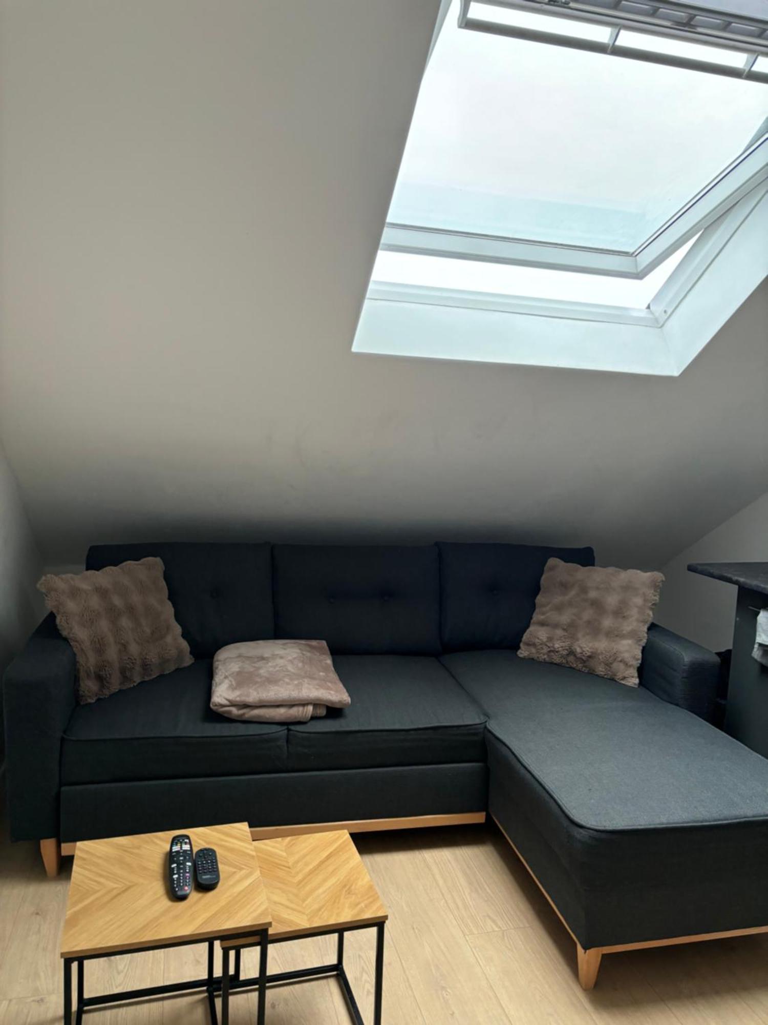 Ubuntu House - Charleroi Apartment ภายนอก รูปภาพ