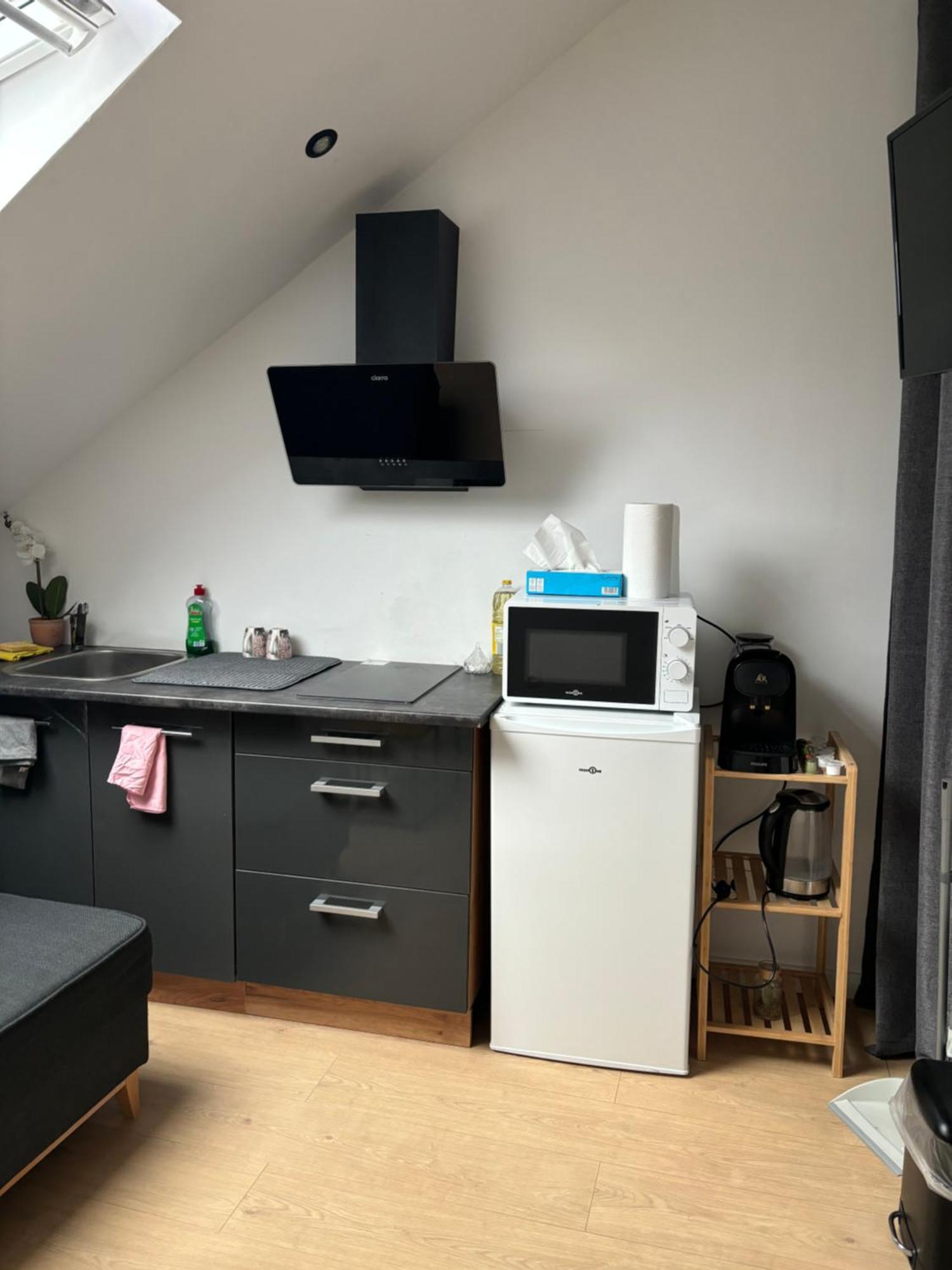 Ubuntu House - Charleroi Apartment ภายนอก รูปภาพ